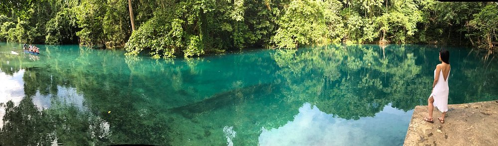 Riri Blue Hole 里里蓝洞